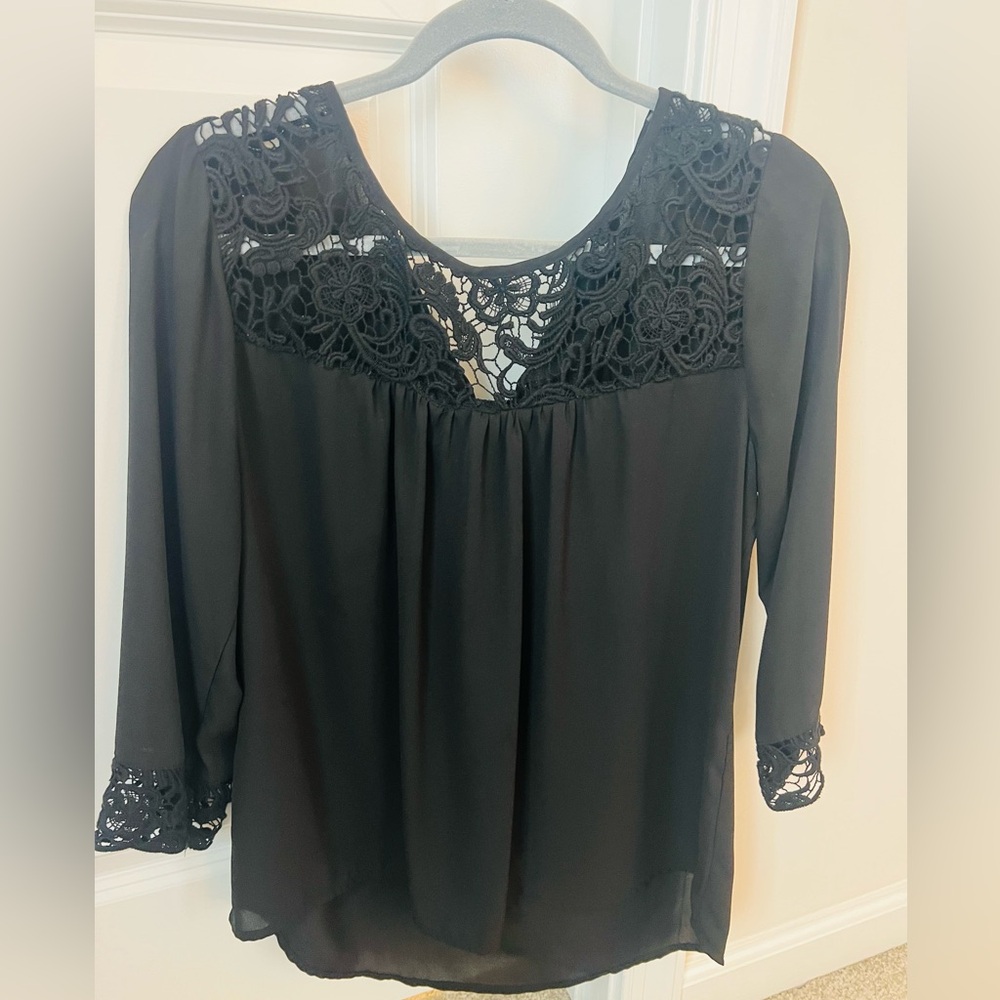 Elegant Black Lace Women's Top